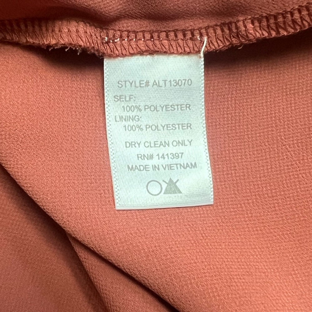 Astr the Label Cowl Neck Slip Spaghetti Strap Satin Top - Picture 5 of 6